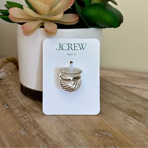 J. Crew Sculptural Silver Ring Set 🆕 - Picture 2 of 10